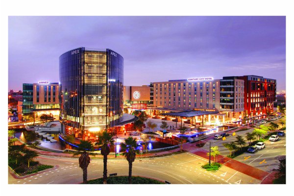 Money_Shot_of_the_Square