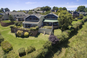 Underberg,Mountainairs R1.495m