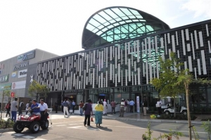 New retailers open at Mall of the North