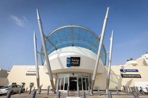 La Lucia Mall